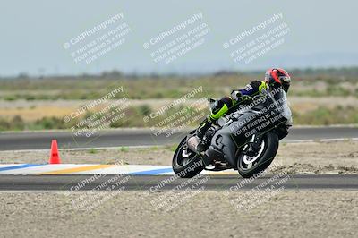 media/Apr-18-2025-TrackDaz (Fri) [[45f5874c44]]/C Group/Session 1 (Turn 7)/